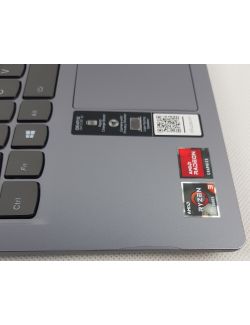 Laptop Lenovo IdeaPad Slim 3 15AMN8 15,6" FHD R3 7320U 8/512GB W11H USB 3.2 - 5